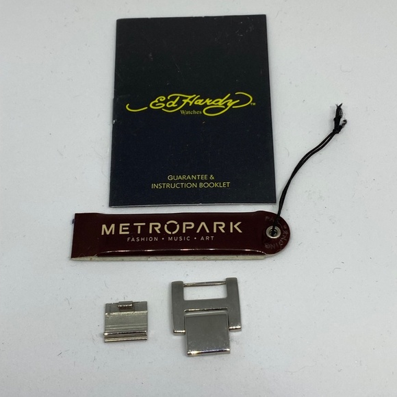 NWOT Ed Hardy Blue Bird Lynx Bracelet Watch. - Picture 5 of 7